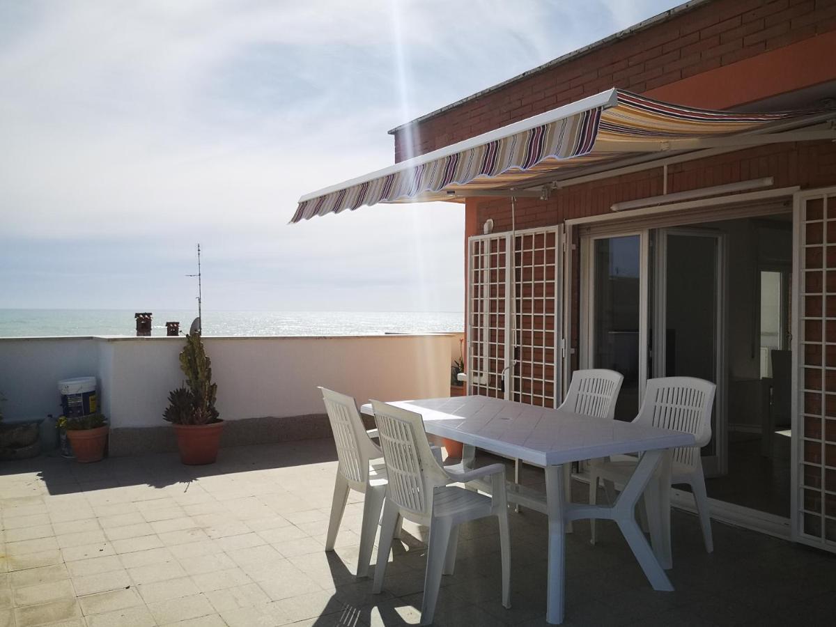 Blu Oceano Casa Vacanze ตอร์วายานีกา ภายนอก รูปภาพ