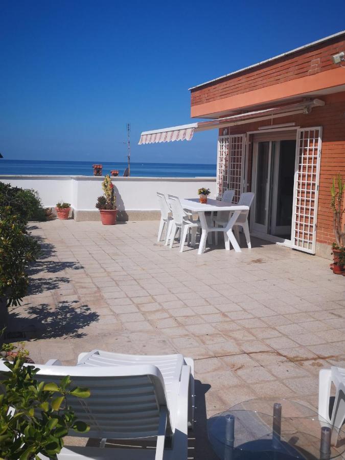 Blu Oceano Casa Vacanze ตอร์วายานีกา ภายนอก รูปภาพ